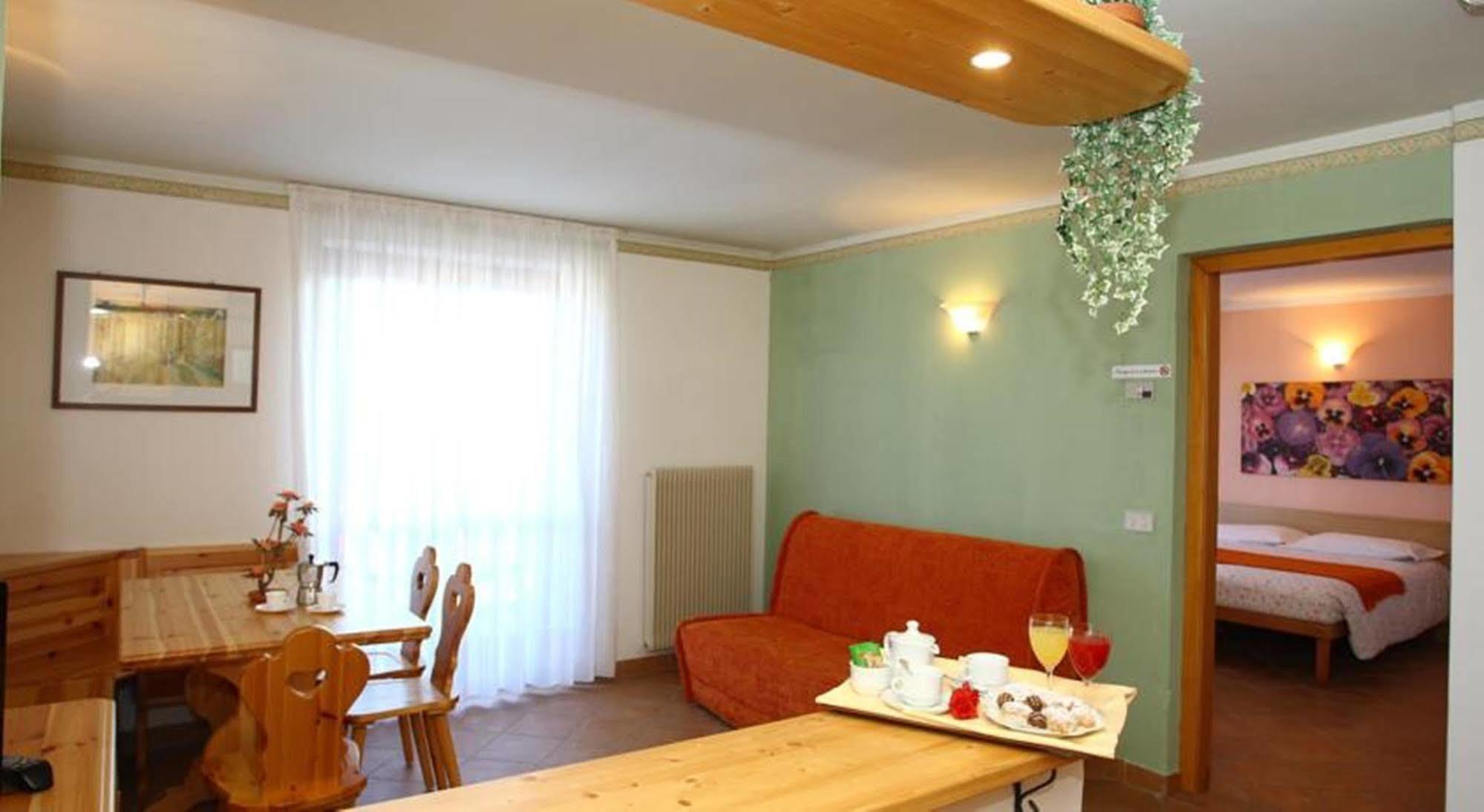 Hotel & Residence Montana Fai della Paganella Ngoại thất bức ảnh